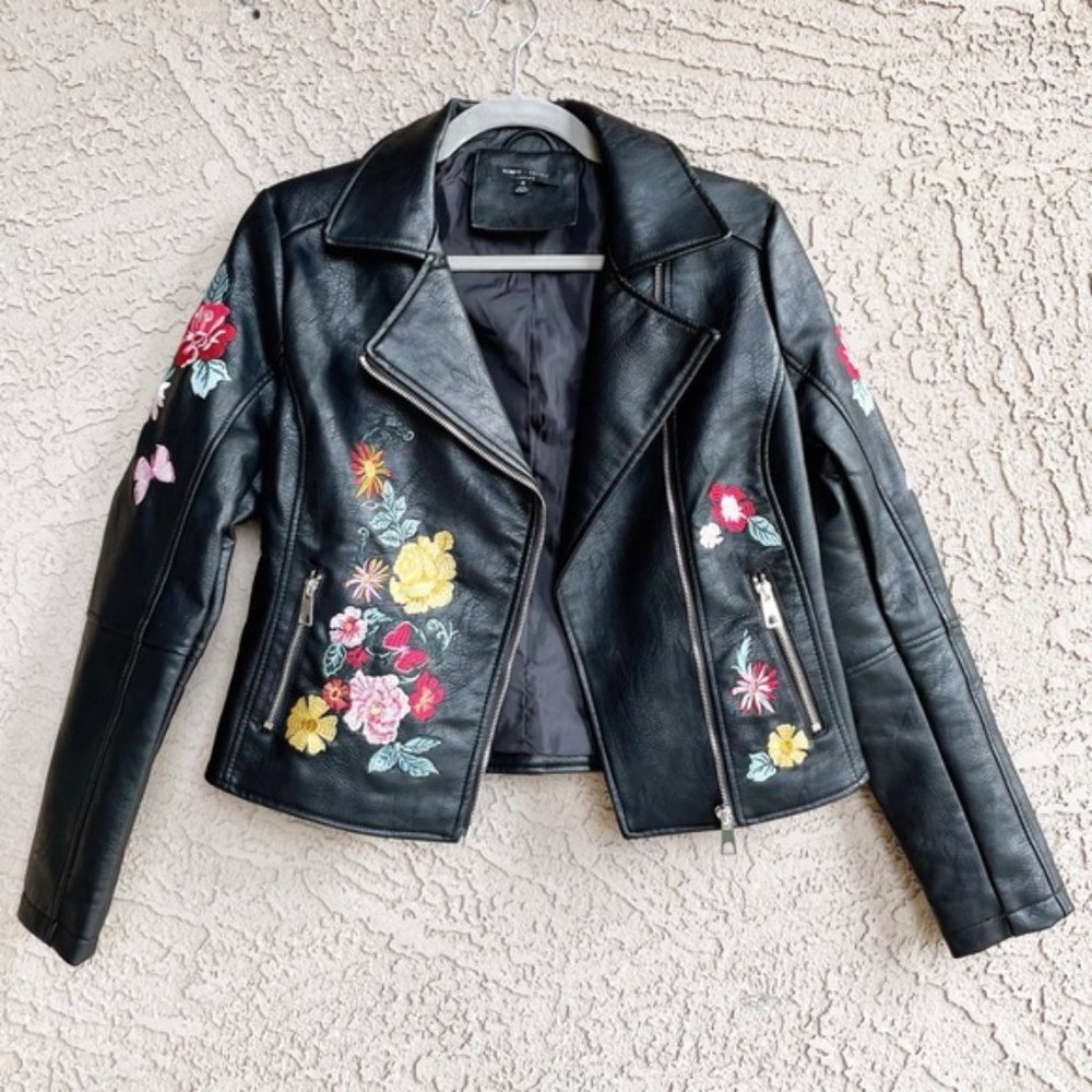ROMEO & JULIET Floral Embroidered Faux Leather Moto Biker Jacket - Picture 7 of 9